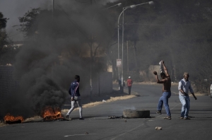 Afrique du Sud/ Incarcération de Zuma: de Violentes secouent le pays