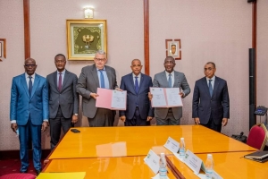 Côte d&#039;Ivoire/ Industrie sucrière : le gouvernement s’engage à renforcer la compétitivité des entreprises Sucaf-CI et Sucrivoire