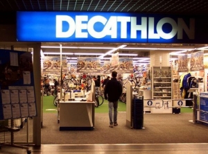 Décathlon, distributeur français d&#039;articles sportif,  ouvre sa première boutique en Côte d&#039;Ivoire