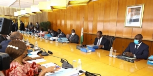 Côte d’Ivoire: Le gouvernement adopte un projet de budget pour l’année 2022 estimé à 9901,1 milliards FCFA