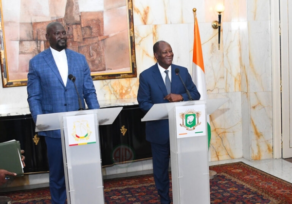 Visite de travail : Alassane Ouattara et Mamadi Doumbouya réaffirment leur engagement en faveur d’une coopération renforcée entre la Côte d’Ivoire et la Guinée