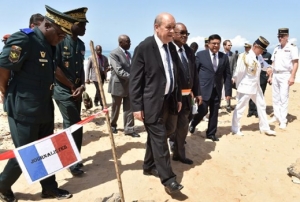 La France veut « enrayer » le « mal » du terrorisme en Afrique de l’Ouest (Le Drian)