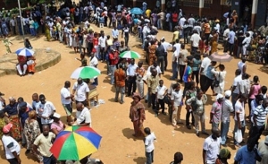 Des électeurs ivoiriens lors d&#039;une élection (Image d&#039;archives)