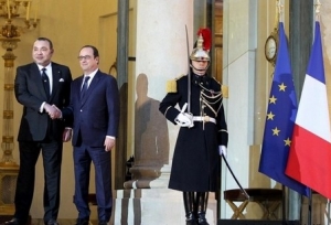 Entretien de haute facture au Palais de l&#039;Elysée entre le Président français et le Roi du Maroc