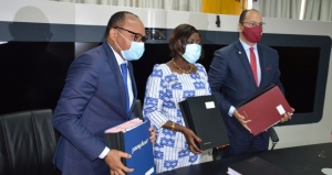 Côte d’Ivoire: Le ministère de l’Education nationale et l’AUF signent une convention pour la formation continue d’enseignants bivalents