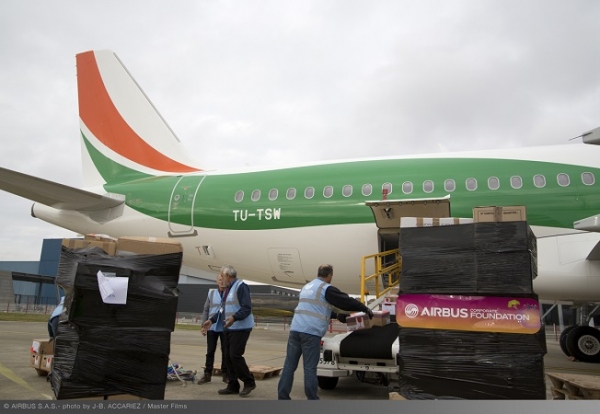 Premier vol humanitaire commun effectué par la Fondation Airbus et Air Côte d’Ivoire