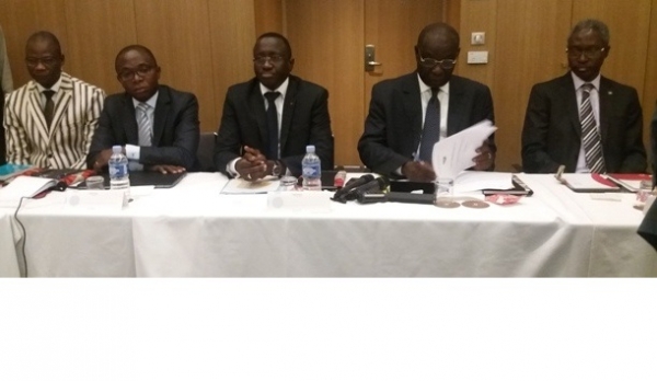 M. Christian Adovelande (BOAD) reçu en audience par le Président Ouattara (09/02/2017)
