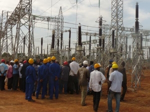 La Côte d’Ivoire a besoin d’augmenter les tarifs de l’électricité en 2017, selon la Banque mondiale