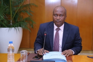 Promotion des PME: Anzoumana Moutayé signe une charte avec le Secteur Privé et la BSTP-CI