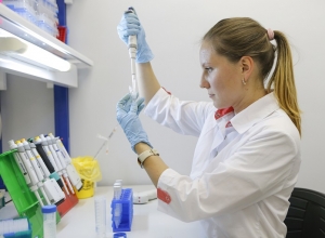 Grande- Bretagne/ Covid-19: un vaccin attendu en début d&#039;année