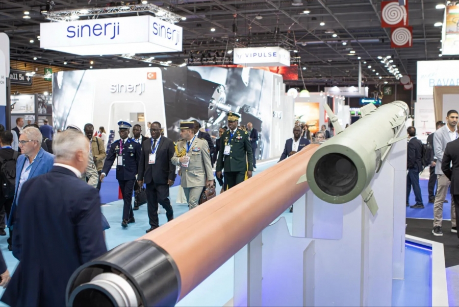 Défense et Sécurité : Téné Birahima participe au Salon international Eurosatory 2026 à Paris