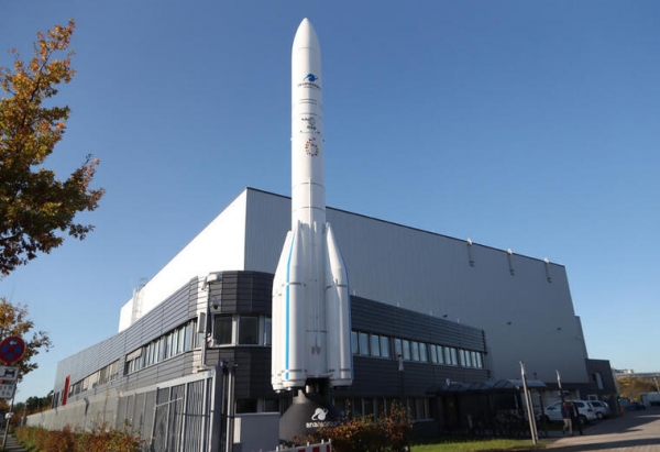 Ariane 6: Le premier vol encore reporté