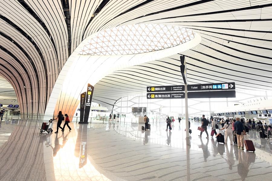 Les deux principaux aéroports de Beijing connaissent une hausse du montant des détaxes pour les touristes étrangers
