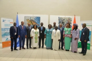 Photo de famille à l&#039;issue de la cérémonie de clôture de la 12ème Cop