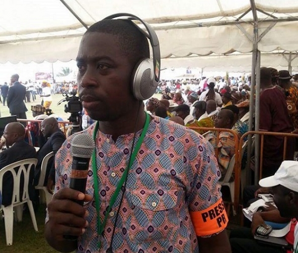 érôme Kouakou de RTI est meilleur journaliste de Côte d’Ivoire pour l’année 2015