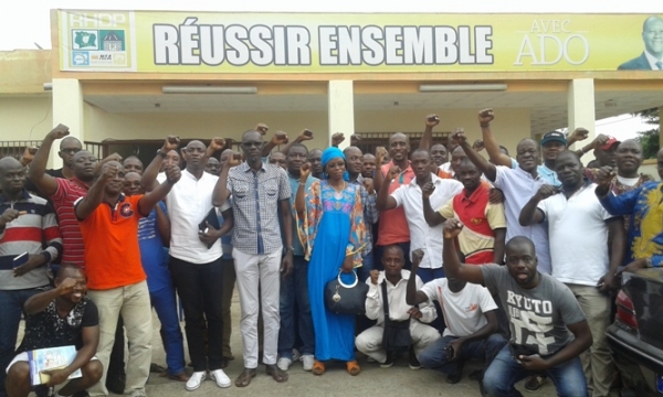 Grogne contre les factures d’électricité: la jeunesse locale du RDR refuse la chienlit à Yopougon