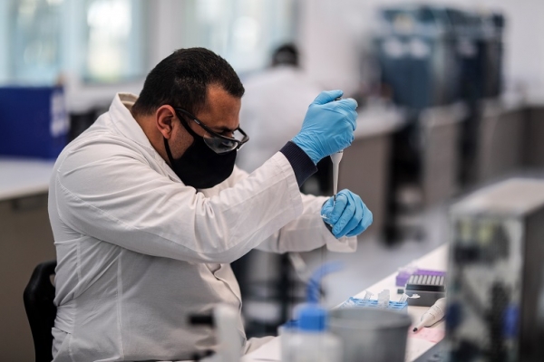 Covid-19: Un 11e vaccin en phase d&#039;essais cliniques