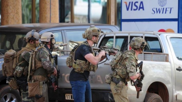 Attaque terroriste au Burkina: de nombreux morts et plusieurs blessés