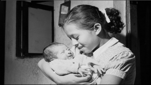 Insolite: elle accouche d’un petit garçon à l’âge de 5 ans et devient la plus jeune mère de l’humanité